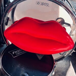 #rollingstones Red Lips Patent Leather Purse on Chain Strap